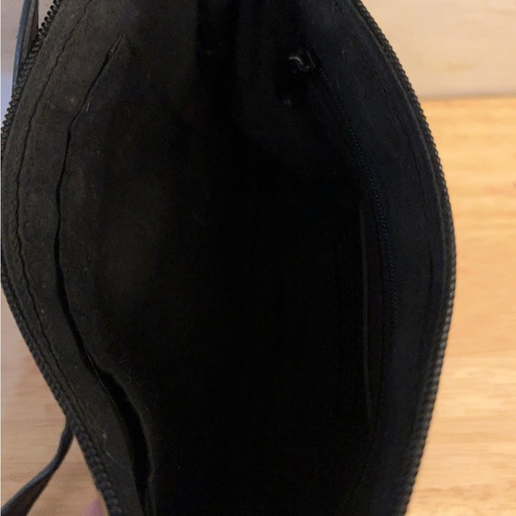 Relic Purse, Iconic
Jelly Vinyl Kiss & Tell... - Picture 9 of 11